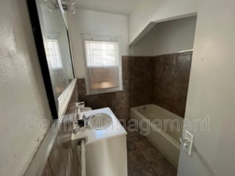 Detroit House: 5051 Berkshire St