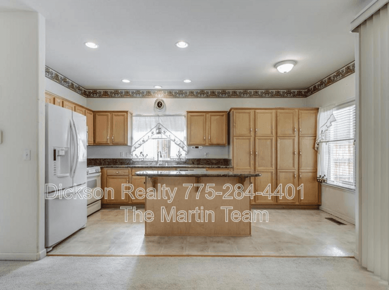 Reno House: 7925 Zinfandel Drive