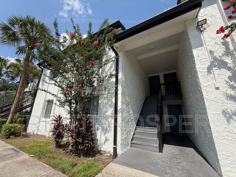 Orlando Condo: 4207 S. Semoran Blvd