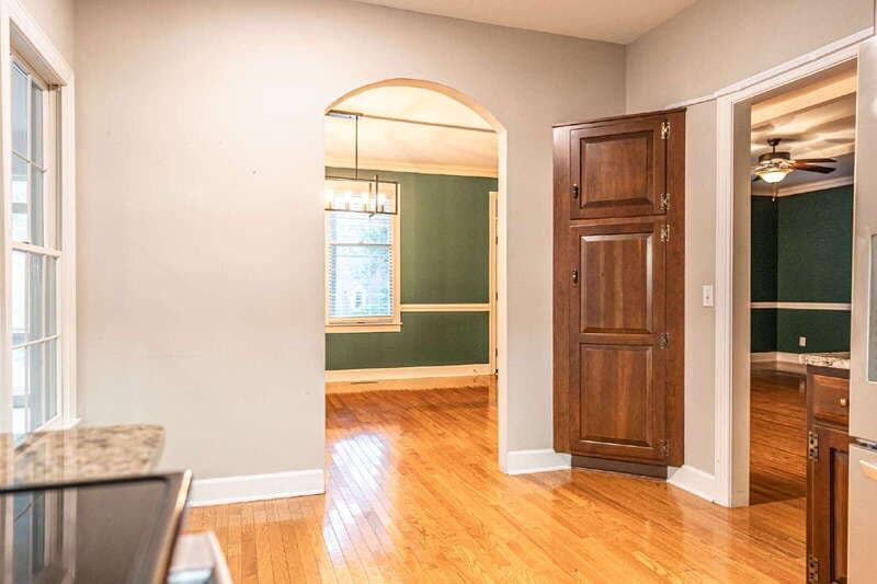 Southern Pines House: 22 Village in the Woods
