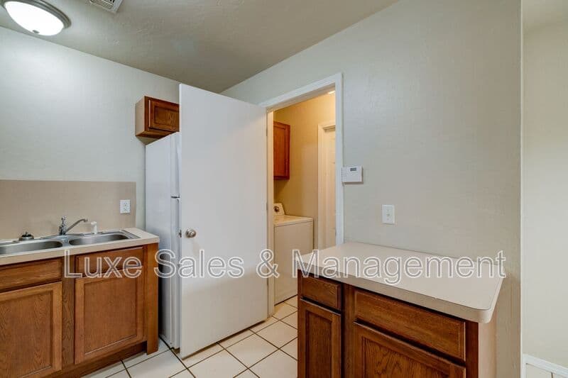 Oklahoma City House: 9604 SW 17th Street