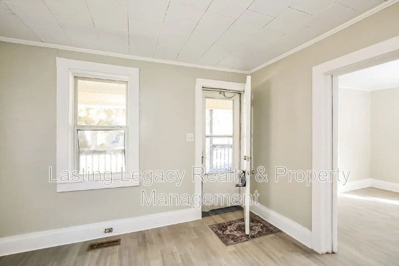 Winston Salem House: 438 W 24th Street
