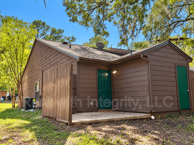 Tallahassee House: 1280 High Rd