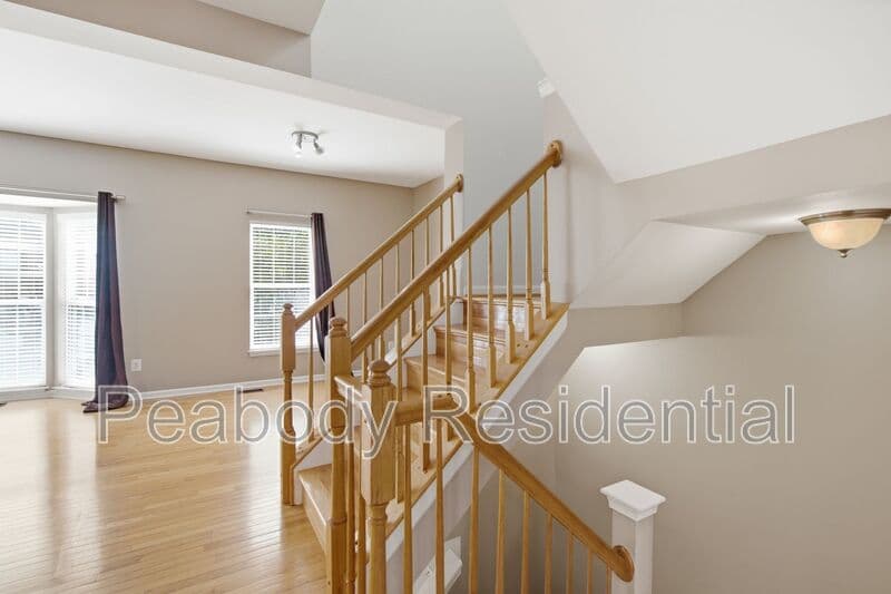 Sterling House: 46670 Cavendish Sq