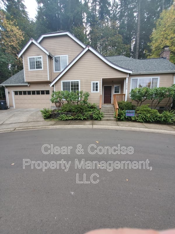 Eugene House: 5216 Cold Springs Way