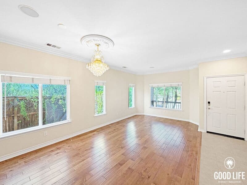 Escondido House: 3193 Willow Tree Ln