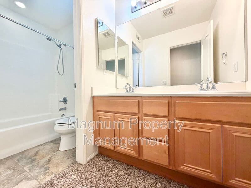 Temecula House: 31551 Mendocino Ct