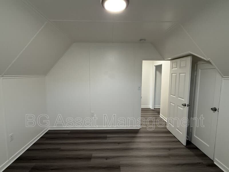 Oakland Condo: 7878 Ney Avenue