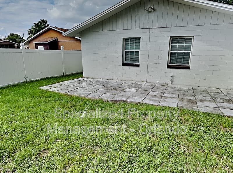 Orlando House: 101 Samuel St