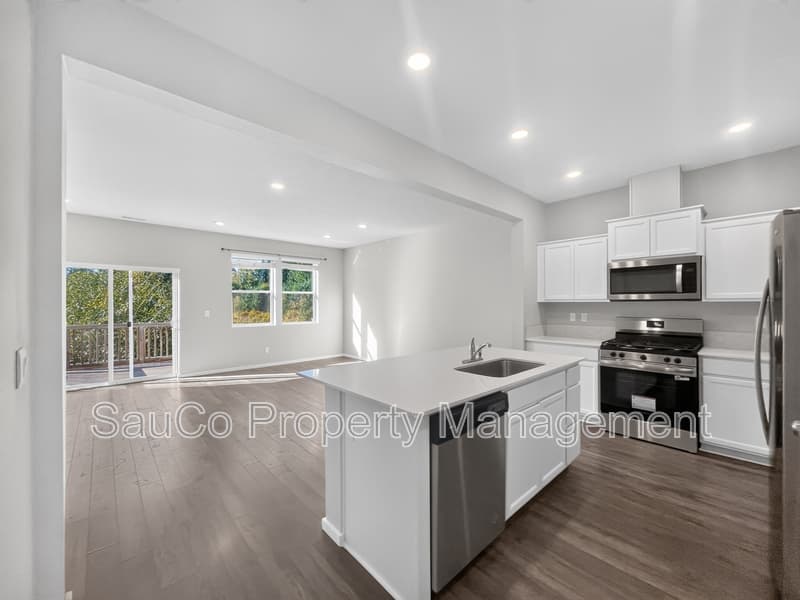 Cornelius House: 913 North 18th Avenue