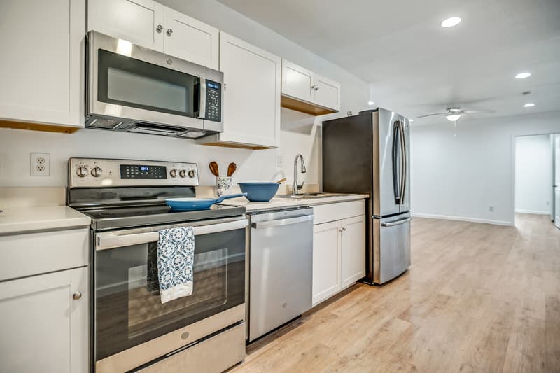 Arlington Condo: 905 West Abram Street - 2