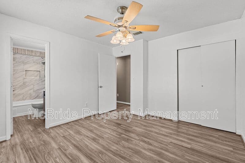Augusta House: 3615 Goldfinch Drive