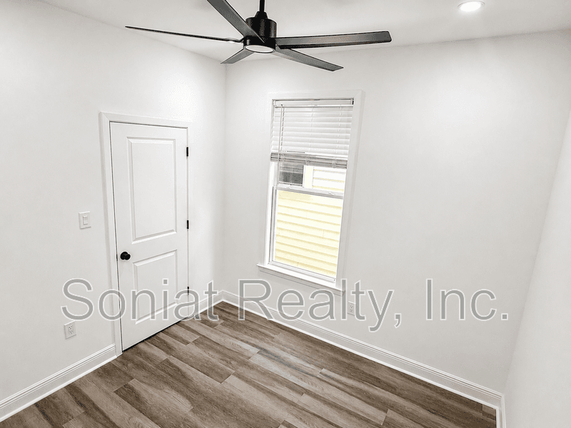 New Orleans Condo: 2023 First St.