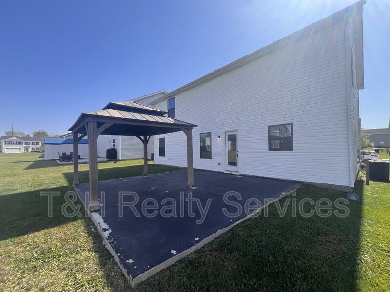 Ulen House: 854 McArthur Drive