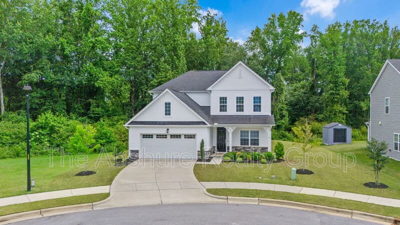 Angier House: 121 Barnwell Loop