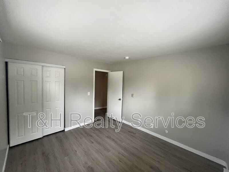 Noblesville Condo: 1152 Evans Avenue