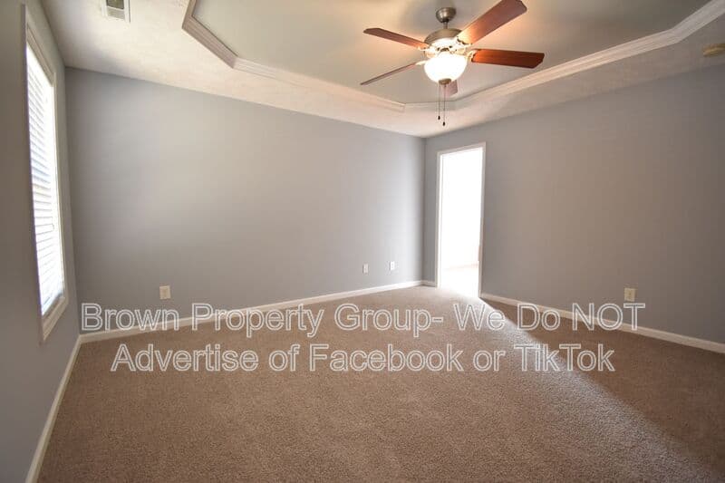 Fayetteville House: 4840 Headwind Drive