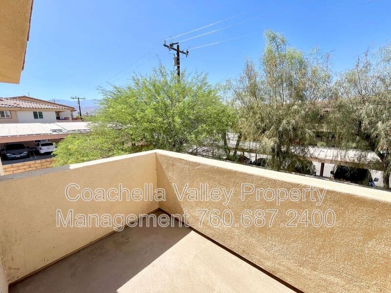 Palm Desert Condo: 73692 Santa Rosa Way
