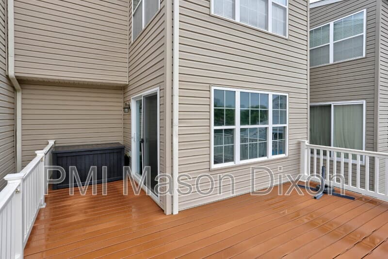Baltimore House: 8434 Stansbury Lake Drive