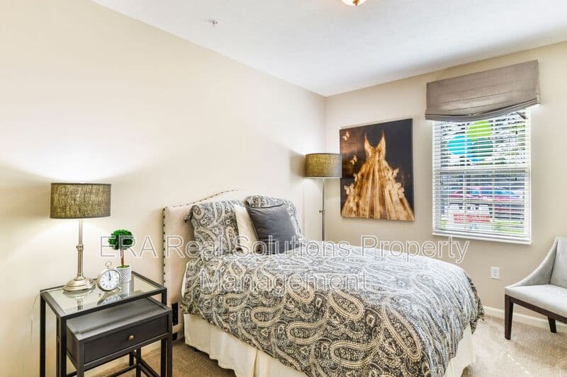 Columbus Condo: 1581-208 Gilmore Park Ave