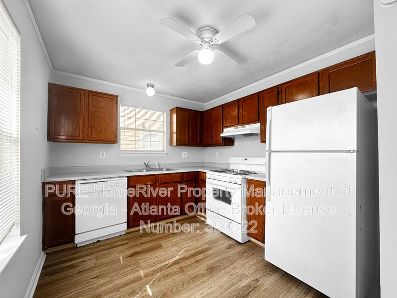 Tucker House: 1174 Pin Oak Dr