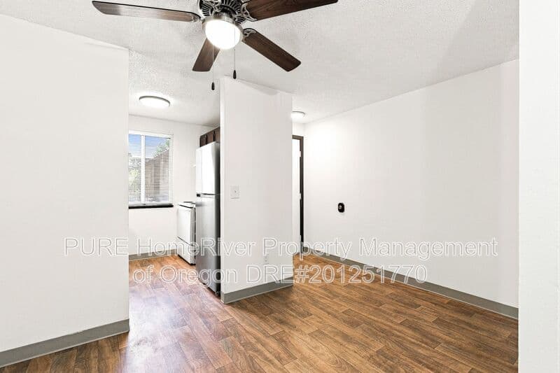 Portland Apartment: 14124-14212 NE Sandy Blvd