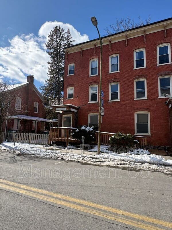 Stroudsburg Condo: 27 S. Seventh Street