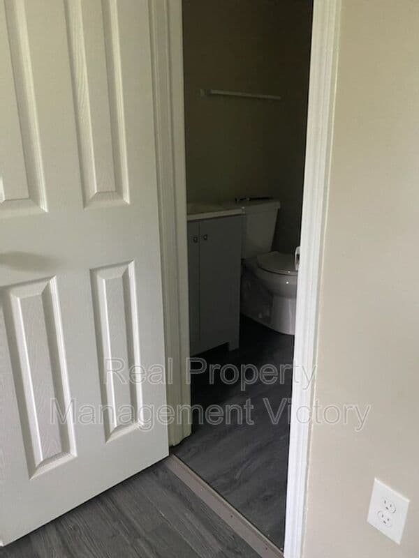 Birmingham House: 1520 33rd Street Ensley