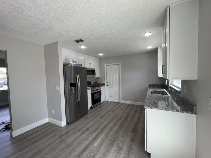 Orlando House: 1313 Summer Breeze Road