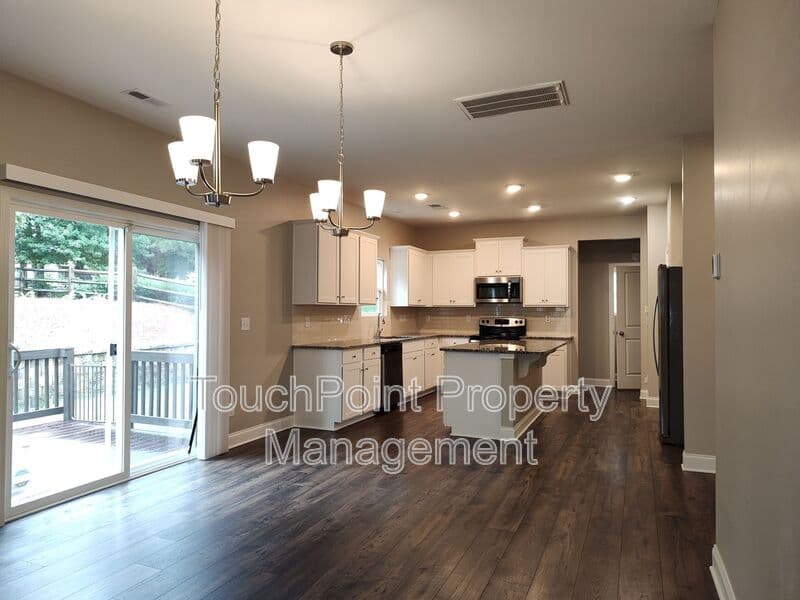Charlotte House: 9415 Segundo Lane