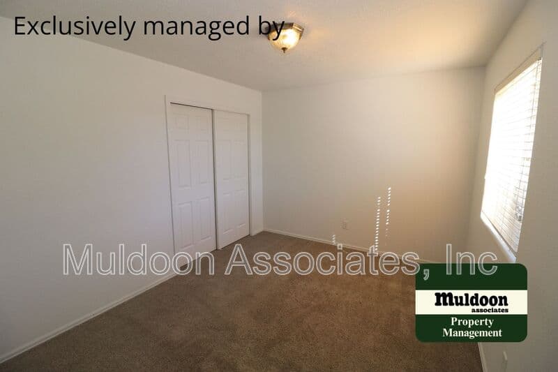 Pueblo House: 1848 ONeal Ave