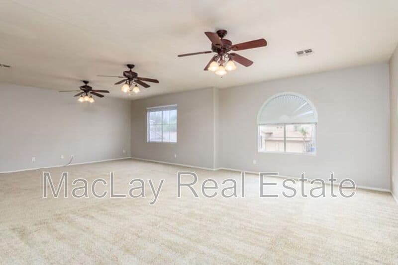 Chandler House: 3661 S Barberry Place