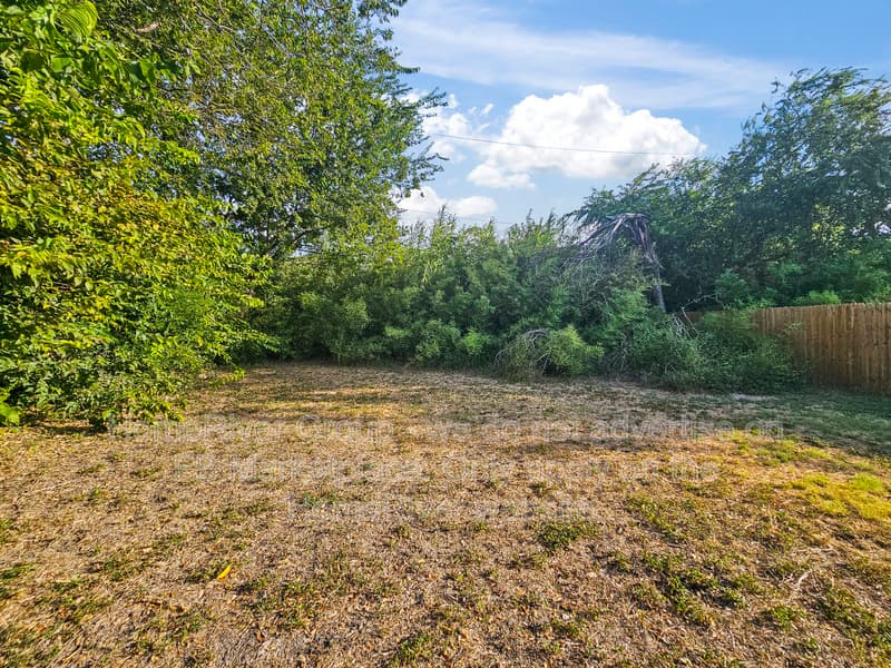 San Antonio House: 808 W Olmos Dr