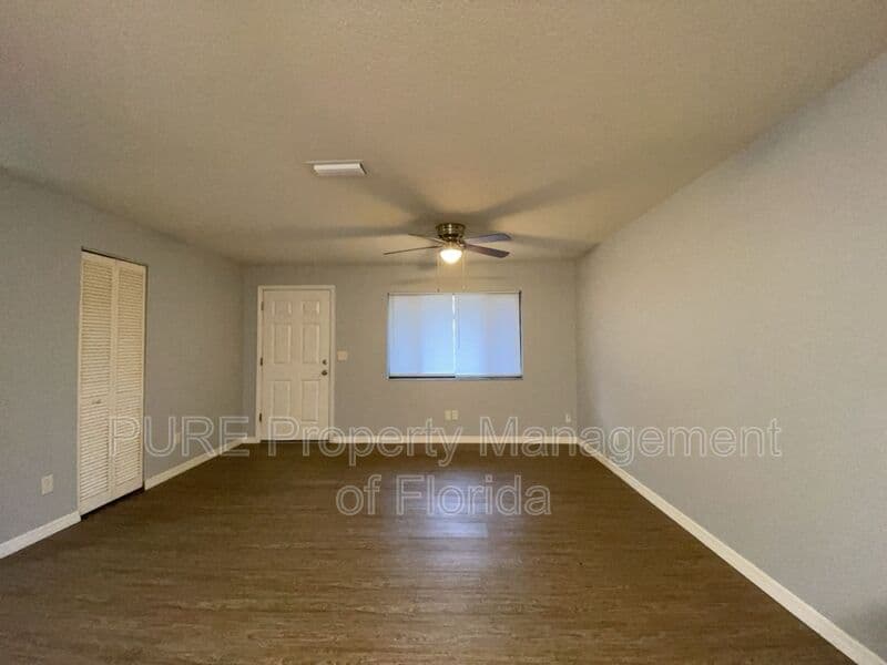 Ocala House: 3650 NE 41 Street