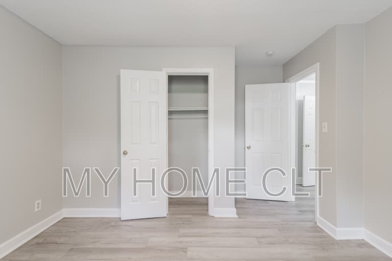Charlotte Condo: 2517 Hemphill Street - 2