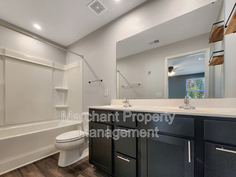 Piedmont House: 156 Barrington Creek Road