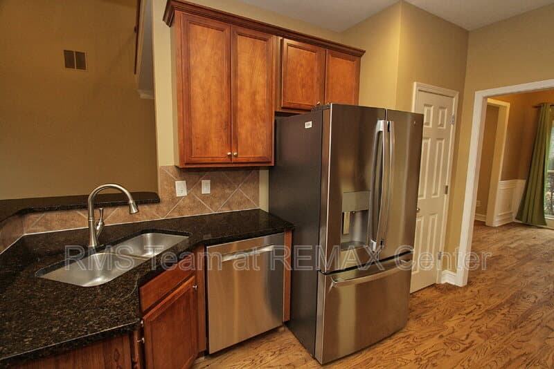 Atlanta House: 1360 Eastgate Ct SE