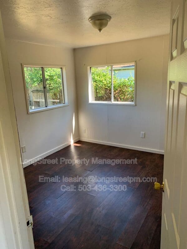 Corvallis House: 2425 SW Pickford
