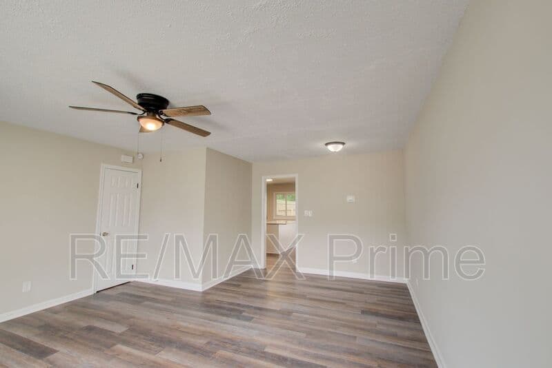 Virginia Beach House: 5375 Grand Lake Crescent