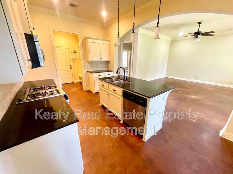 Lafayette House: 115 Barataria Bay