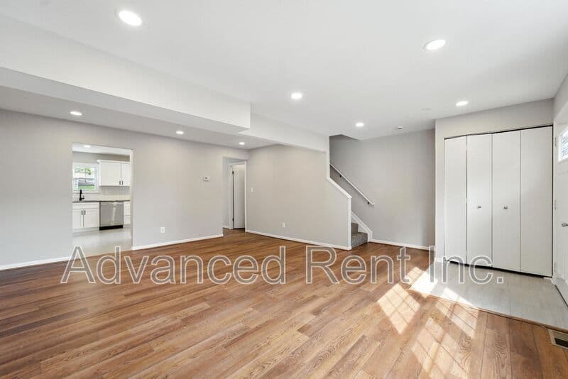 Nottingham Townhome: 1 Jack Pine Place