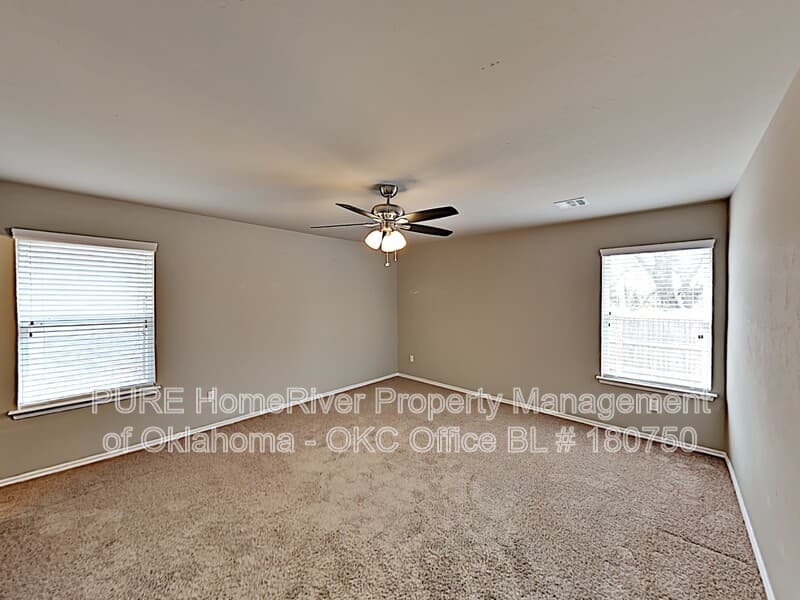 Yukon House: 9304 NW 70th St