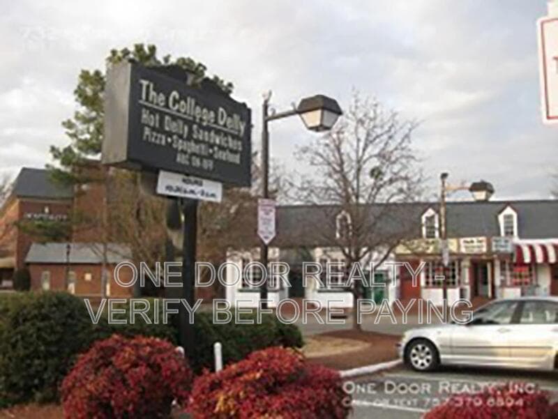 Williamsburg Condo: 732 Scotland Street