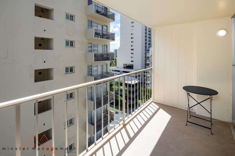 Honolulu Condo: 440 Lewers Street - A