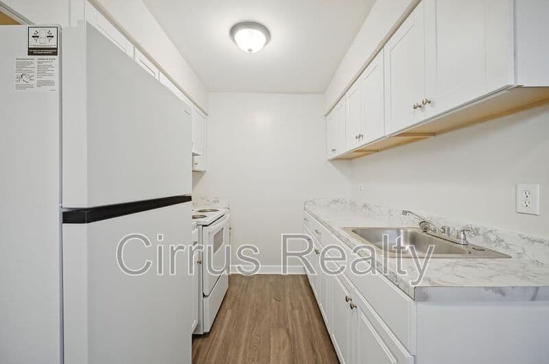Norfolk Condo: 4914 E Princess Anne Rd A1