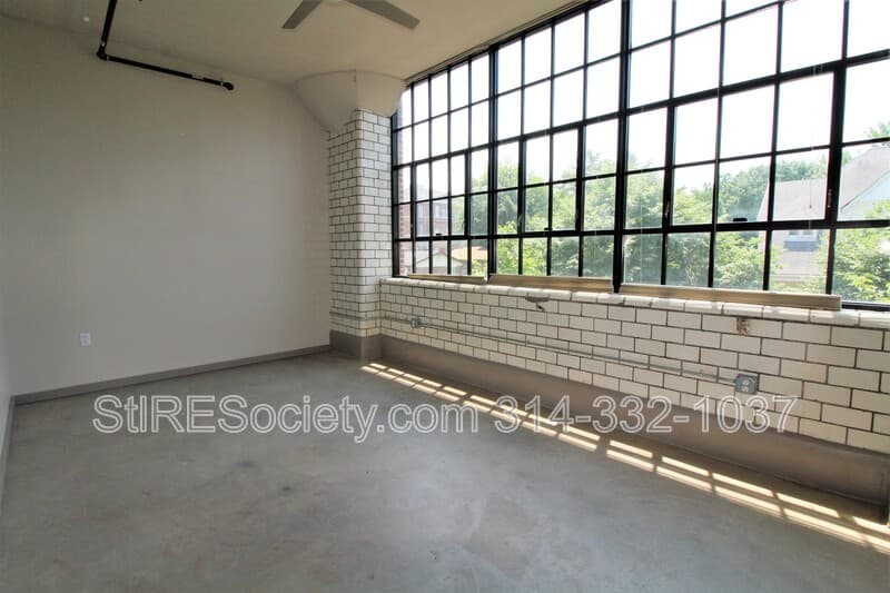 Saint Louis Apartment: 8125 Michigan Ave