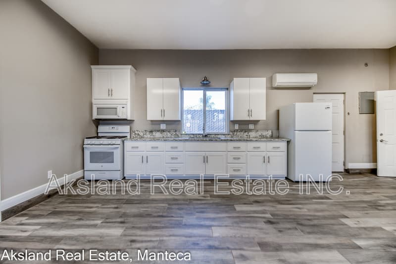 Manteca Condo: 3009 West Lathrop Road - 1