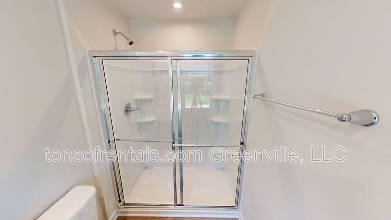 Greenville House: 848 Throckmorton Ct.