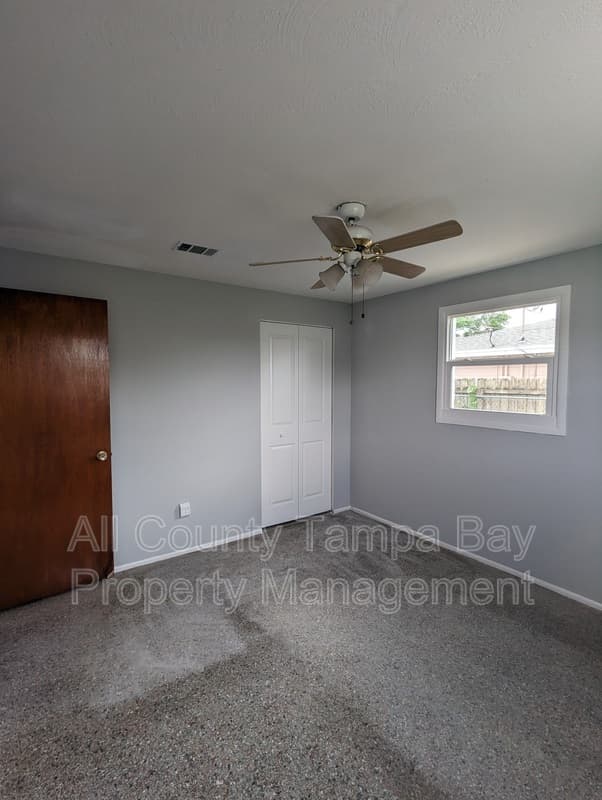 Tampa House: 6021 W Hanna