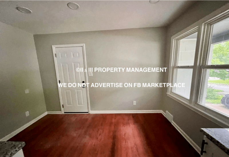 Overland Park House: 7306 Glenwood